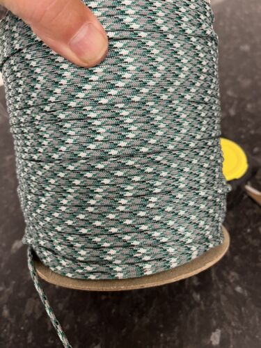 305M of premium quality Atwood 550 Paracord Gallery Image 6